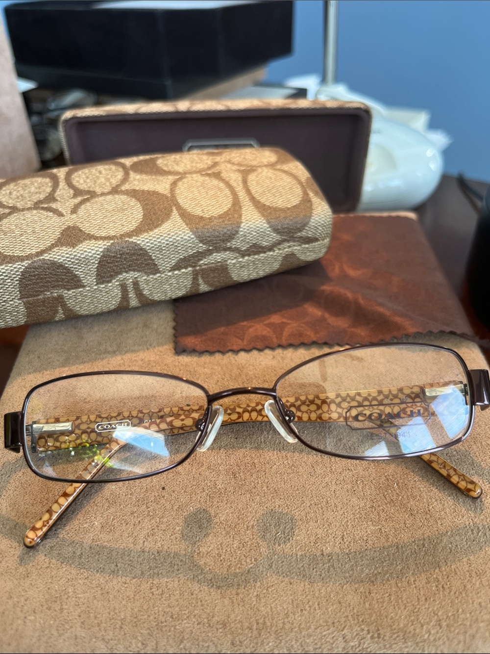 COACH Caden 217 Women's Brown Signature Pattern Rectangular “New” w auth case